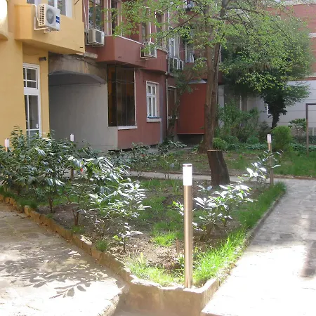 Quiet Comfort In The Cultural Center Apartment Sofia